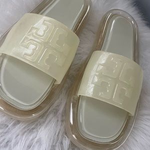 Tory Burch Size 7 Logo-Embossed Bubble Jelly Slide. Perfect condition.